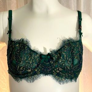 VICTORIA’S SECRET NWT SZ 32B DREAM ANGELS PUSH-UP